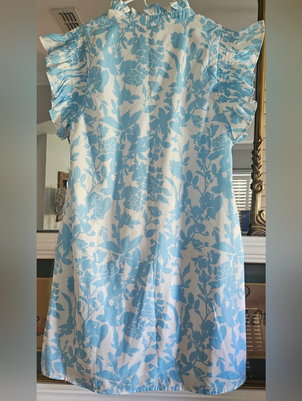 THML Blue & White Floral Ruffle Flutter Sleeve Shift Dress Medium - Picture 2 of 8